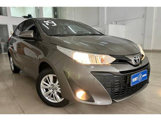 TOYOTA YARIS 1.3 16V FLEX XL MULTIDRIVE TOYOTA YARIS 1.3 16V FLEX XL MULTIDRIVE